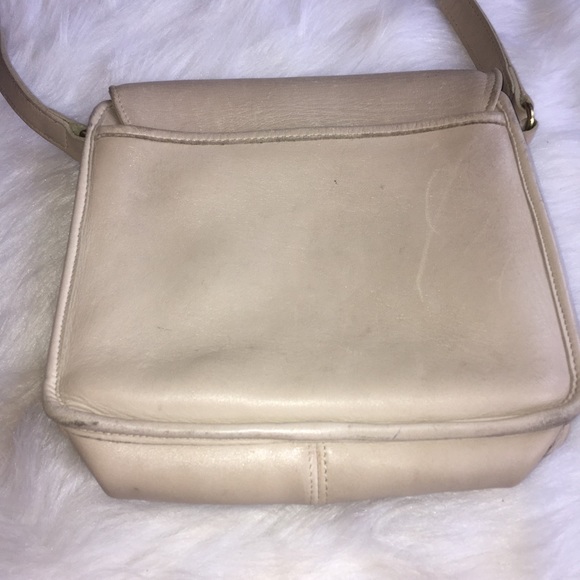 Authentic Coach Messenger / Crossbody - Picture 4 of 7